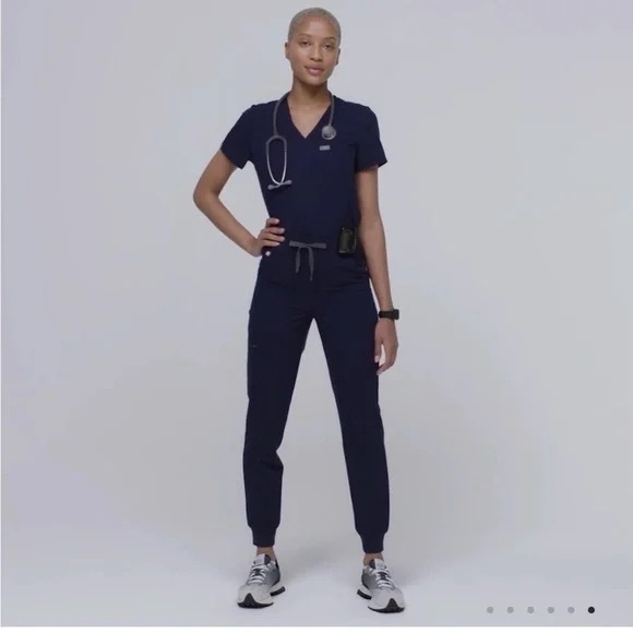 Figs Technical Collection Scrub Set - Picture 1 of 10